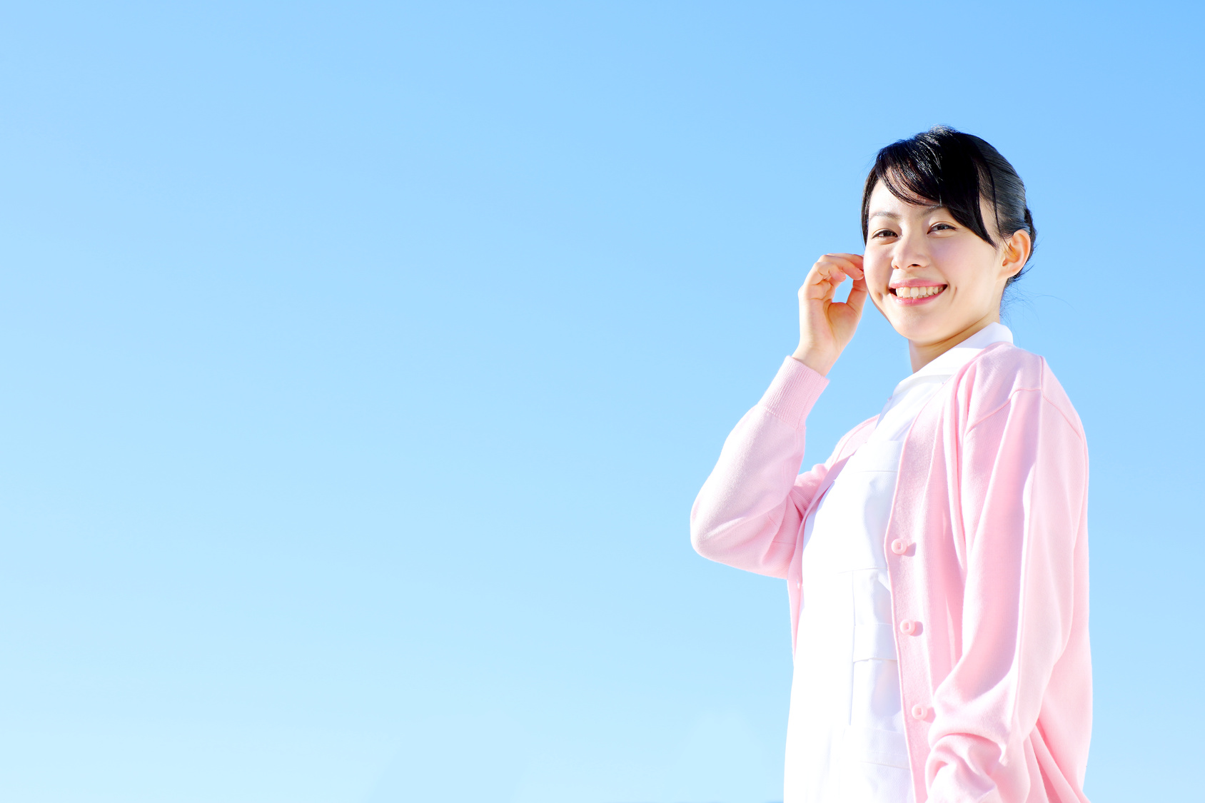 医療ワーカーの評判は口コミ通り？ 看護師転職取材班※より良い条件の看護師求人案件を見つける方法